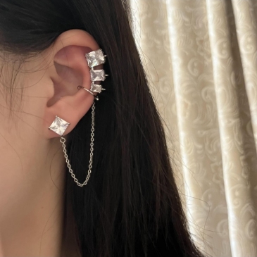  Rhinestone Chain Stud Earrings Design
