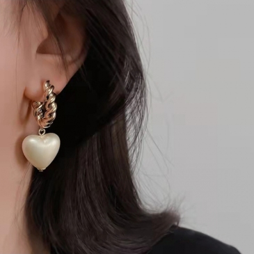 Faux Pearl Heart Earrings Design