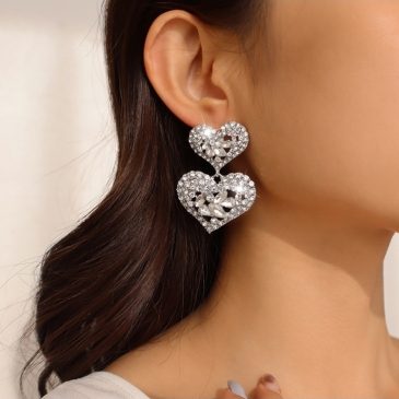 Personality  Heart Rhinestone Design Ladies Earrings