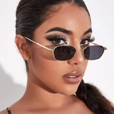 Chic Metal Frame Designer Sunglasses For Women