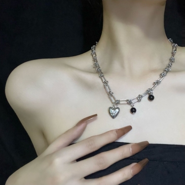  Chain Women Heart Pendant Necklace