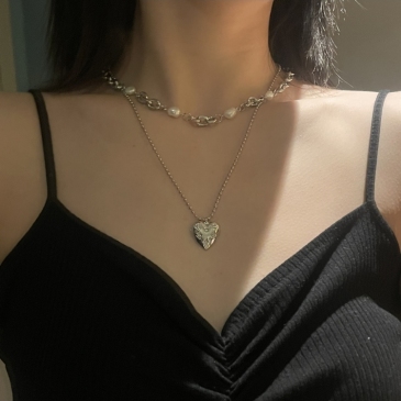  Faux Pearl Patchwork  Heart Necklace Design