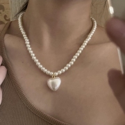  Heart Faux Pearl Sweet Pendant Necklace