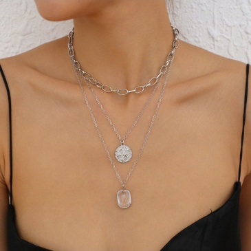Hollow Out Geometric Pendant Layered Necklace