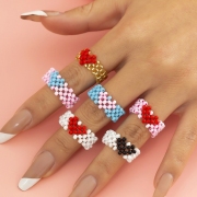 Chic Casual Beading  Heart Contrast Color Rings