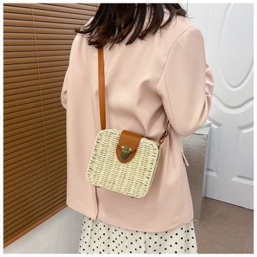   Fashion Weave Square Shoulder Bag