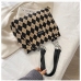 21Rhombus Plaid Contrast Color Shoulder Tote Bags