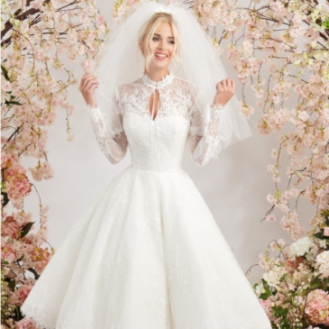 White Long Sleeve Lace Bride Wedding Dress