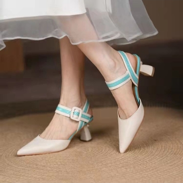 French Style Contrast Color Pointed High Heels 