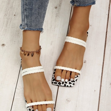 Chic Leopard Printed Square Toe Cute Sandals
