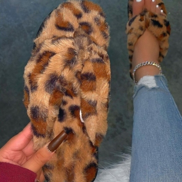 Artificial Plush Leopard Solid Flip Flop Slippers