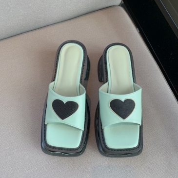 Korean Style Heart Contrast Color Design Slippers