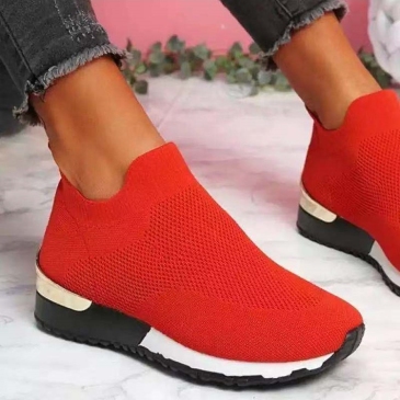New Knitted Round Toe Running Shoes Women