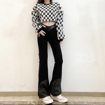 Trendy Patch Flare High Waisted Pants