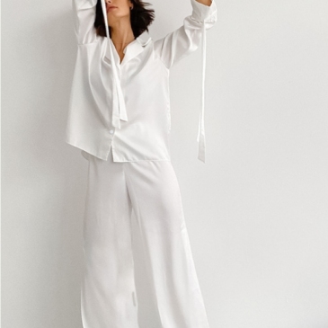 Simple Split Two Pieces Silk Pajamas For Women