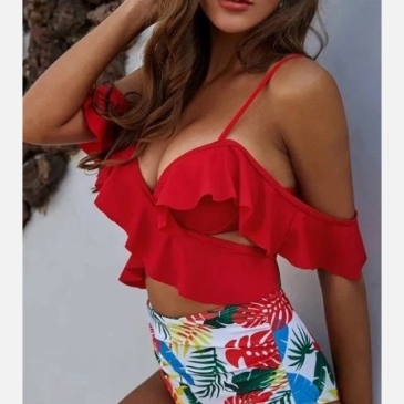  Sexy Cross Belt Ruffled Bikini Swimsuit Set