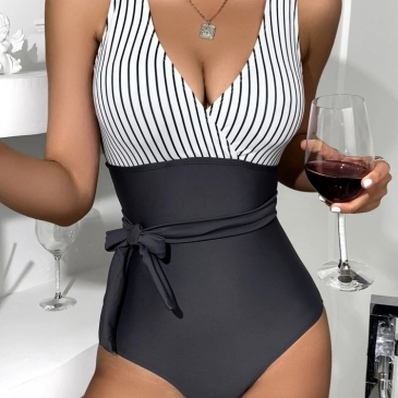  Sexy Colorblock Stripe One-Piece Swimsuit