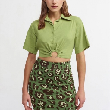 Women Solid Short Sleeve Cropped Blouse