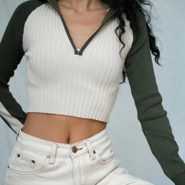 Spring Contrast Color Half Zipper Knitted Crop Top